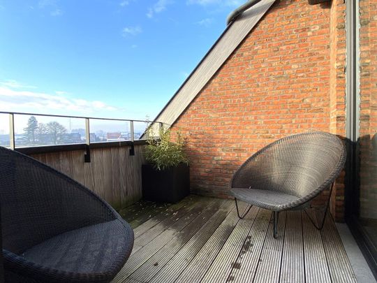 RUIM TWEE SLAAPKAMER APPARTEMENT MET TERRAS EN STAANPLAATS - Photo 1