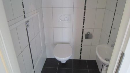 Bel appartement de 4,5 pièces avec balcon et vue sur le lac - Photo 5