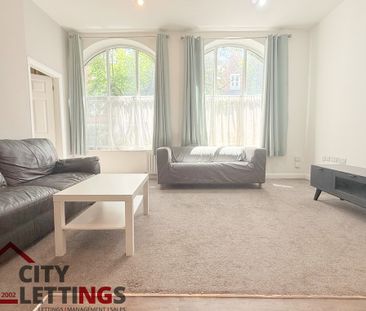 2 Bedroom Apartment - Photo 2