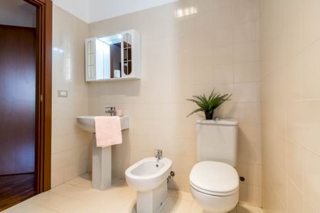 Wonderful single room in Via Luciano Zuccoli -Maggiolina - Martesana - Photo 2