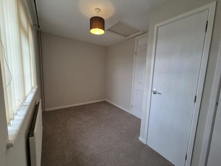 2 bedroom terraced house to rent - Photo 2
