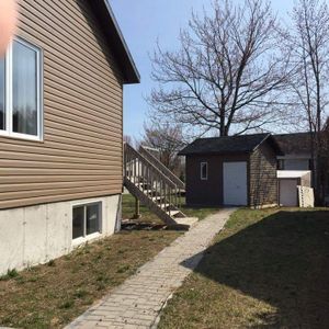 Maison unifamiliale 4 chambres, Pont-Rouge - Photo 2