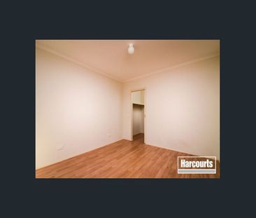 Surprisingly Spacious - Photo 5