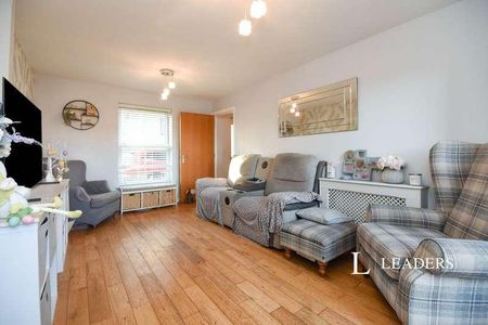 Peter Taylor Avenue, Braintree, CM7 - Photo 4