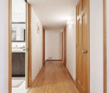 Maison de plain-pied - 7210 Place Trevi - Photo 4