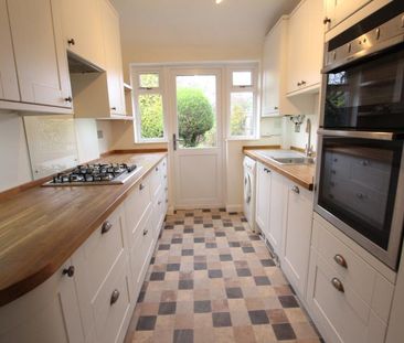 Horsell Way, Woking, Surrey, GU21 - Photo 5