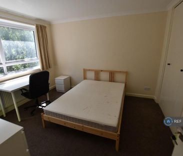 4 bedroom terraced house to rent - Photo 1