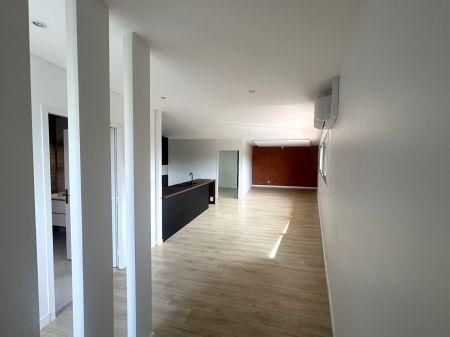 Location - Appartement - 2 pièces - 70.89 m² - bruguieres - Photo 2