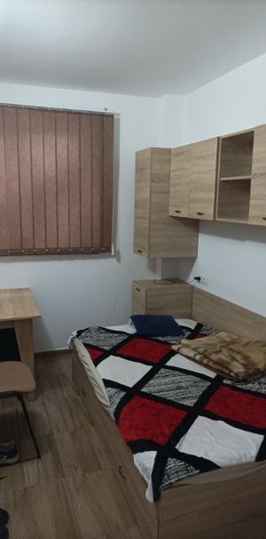 Garsoniera in zona Berceni - Fotografie 1