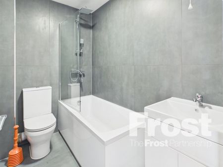 Torridge Road, Langley, Berkshire,SL3 - Photo 5