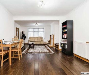 Knighton Road, Romford, Greater London, RM7 - Photo 3