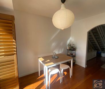 Fully Furnished Townhouse in amazing location - Photo 3