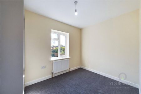 3 bedroom end of terrace house to rent - Photo 5