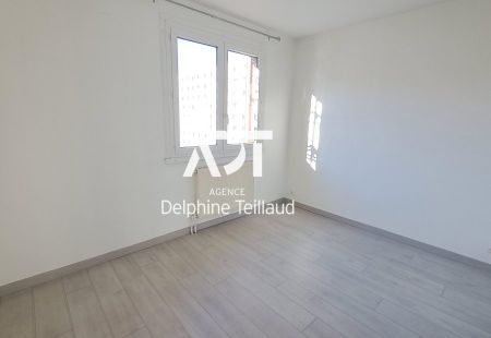 Appartement T3 à ST MARTIN D HERES - Photo 2
