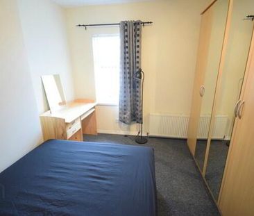 41a Omeath Street, BT68ND, Belfast - Photo 4
