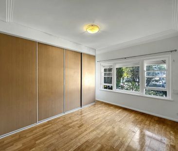 Spacious 3 Bedroom Family Home! - Photo 6