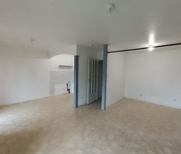 APPARTEMENT T1 BIS - 40.25m² - A LOUER - Photo 2