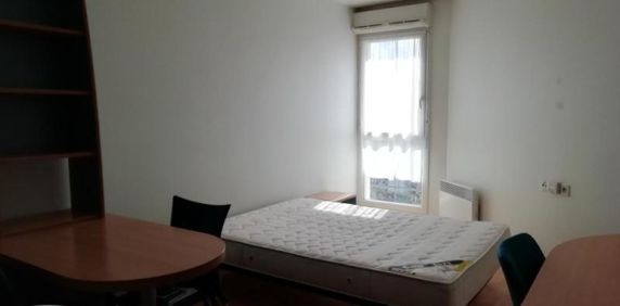 La Roche-sur-Yon, 85000 - Photo 2