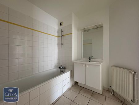 Location Appartement 3 pièces 64m² ANGERS 49000 - Photo 2
