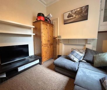 29 Tates Avenue, Belfast, BT9 7BY - Photo 2