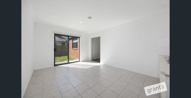 REFURBISHED FAMILY HOME IN PAKENHAM - Photo 1