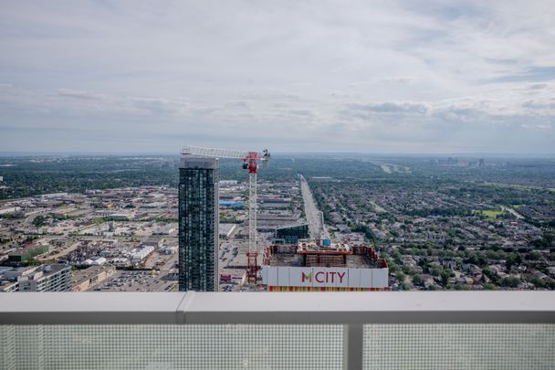 For Lease - 3900 Confederation Pkwy Parkway Unit# 5306, Mississauga, Ontario - Photo 1