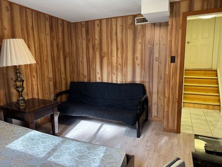 For Lease - 28 Conlins Road, Toronto, Ontario - Photo 2