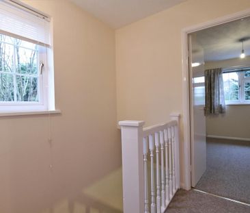 2 bedroom end of terrace house to rent - Photo 4
