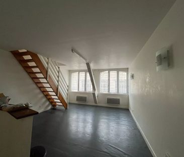 Appartement en duplex 3 pièces à louer au coeur de Saint Quentin 02... - Photo 1