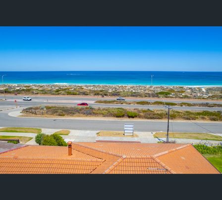 122 West Coast Terrace, Trigg, WA 6029 - Photo 1