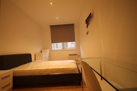 Chaucer Building, City Centre - Photo 3