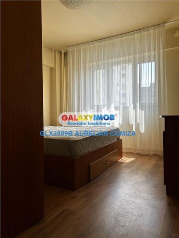 Apartament 4 camere bloc stradal Sebastian - Fotografie 2