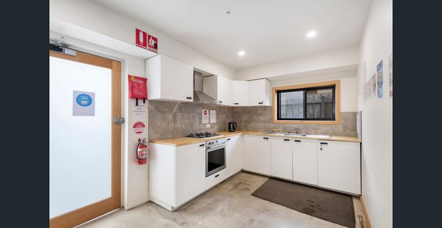 Shared accommodation - Photo 1