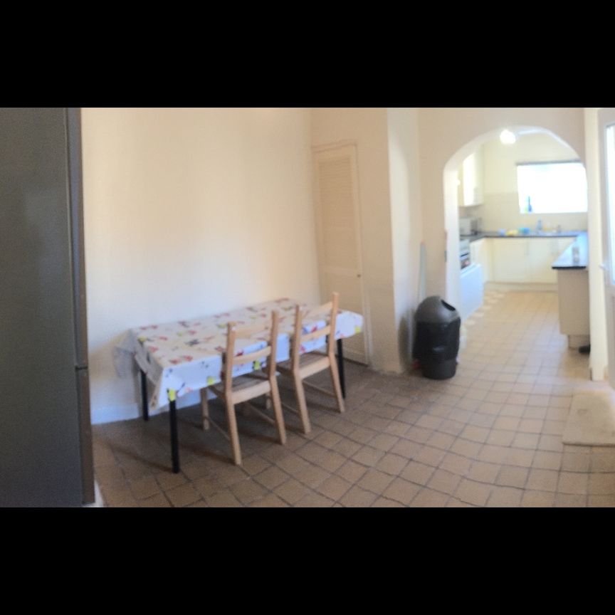 4 Bed Terraced House, Blackberry Terrace, SO14 - Photo 1