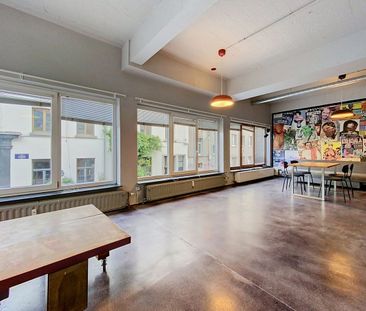 Appartement te huur in Brussel voor € 1.050 met 1 slaapkamer - Photo 3