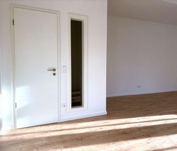 RENOVIERTES SINGLE-APARTMENT IN GRÜNER STADTLAGE // Helle 1-Raum-Wo... - Foto 1