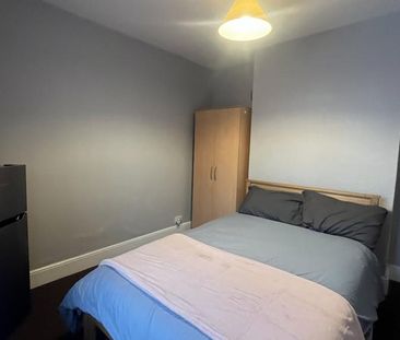 1 bedroom house of multiple occupation to rent - Photo 3