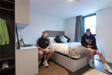 Studio To Rent - Photo 3