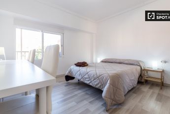 valencia, Valencian Community 46011