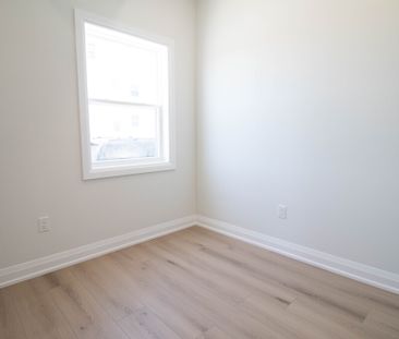 Newly Renovated 1 Bedroom + Den Apartment in Welland! - Photo 5