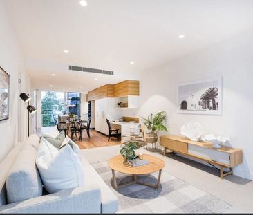 Lux Nautical Living at The Boatyard - Photo 3