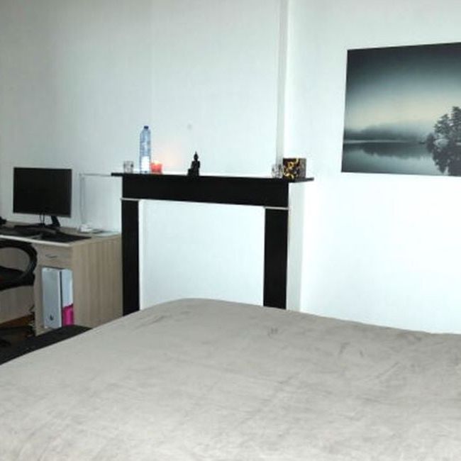 Appartement te huur in Saint-Ghislain voor € 475 met 1 slaapkamer - Photo 1