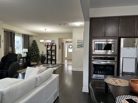 For Lease - 1317 Raspberry Terrace, Milton, Ontario - Photo 3