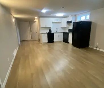 Updated 2 Bed 2 Bath Basement Suite*Pets Negotiable!*Private Laundr... - Photo 1