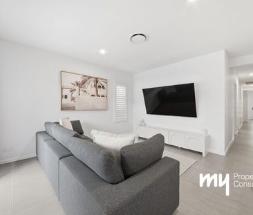 Sunlit Haven Meets Pristine Entertaining Living - Photo 3