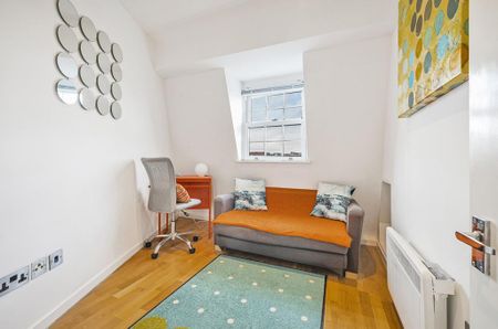 2 bedroom penthouse to rent - Photo 3