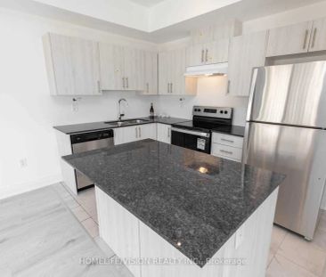 Condo Townhouse For Lease | S9230275 - Photo 3