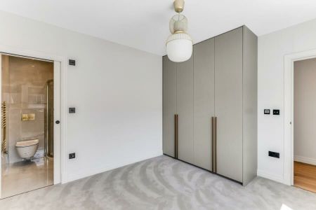 2 Bedroom Apartment To Let - Photo 2