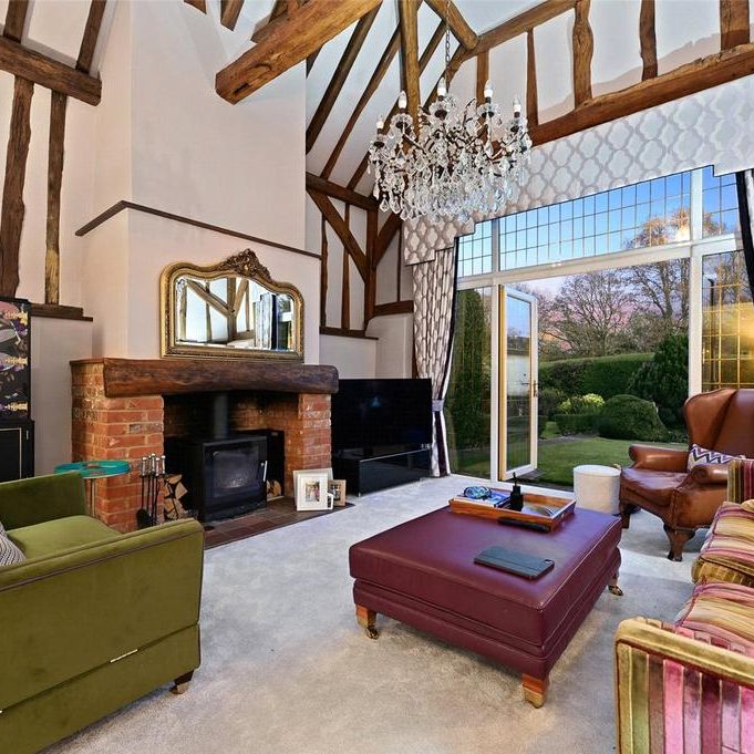 5 bedroom detached house to rent - Photo 1