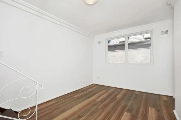 3/49 Thomas Street, Ashfield. - Photo 1